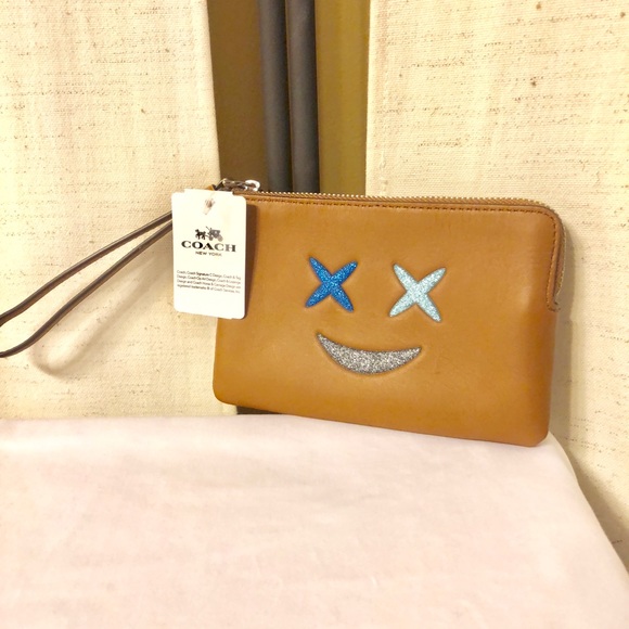 🆕Coach wristlet! Ultra Soft leather-Brand new🆕 - Picture 2 of 8